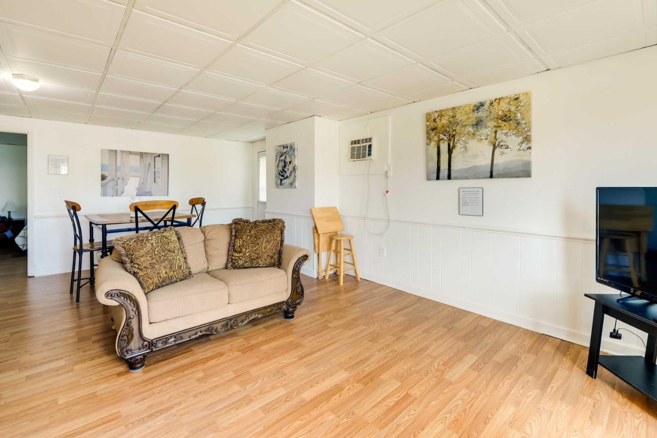 Hannahs Place - Quaint And Cozy Apt By The Beach! Emerald Isle Eksteriør billede