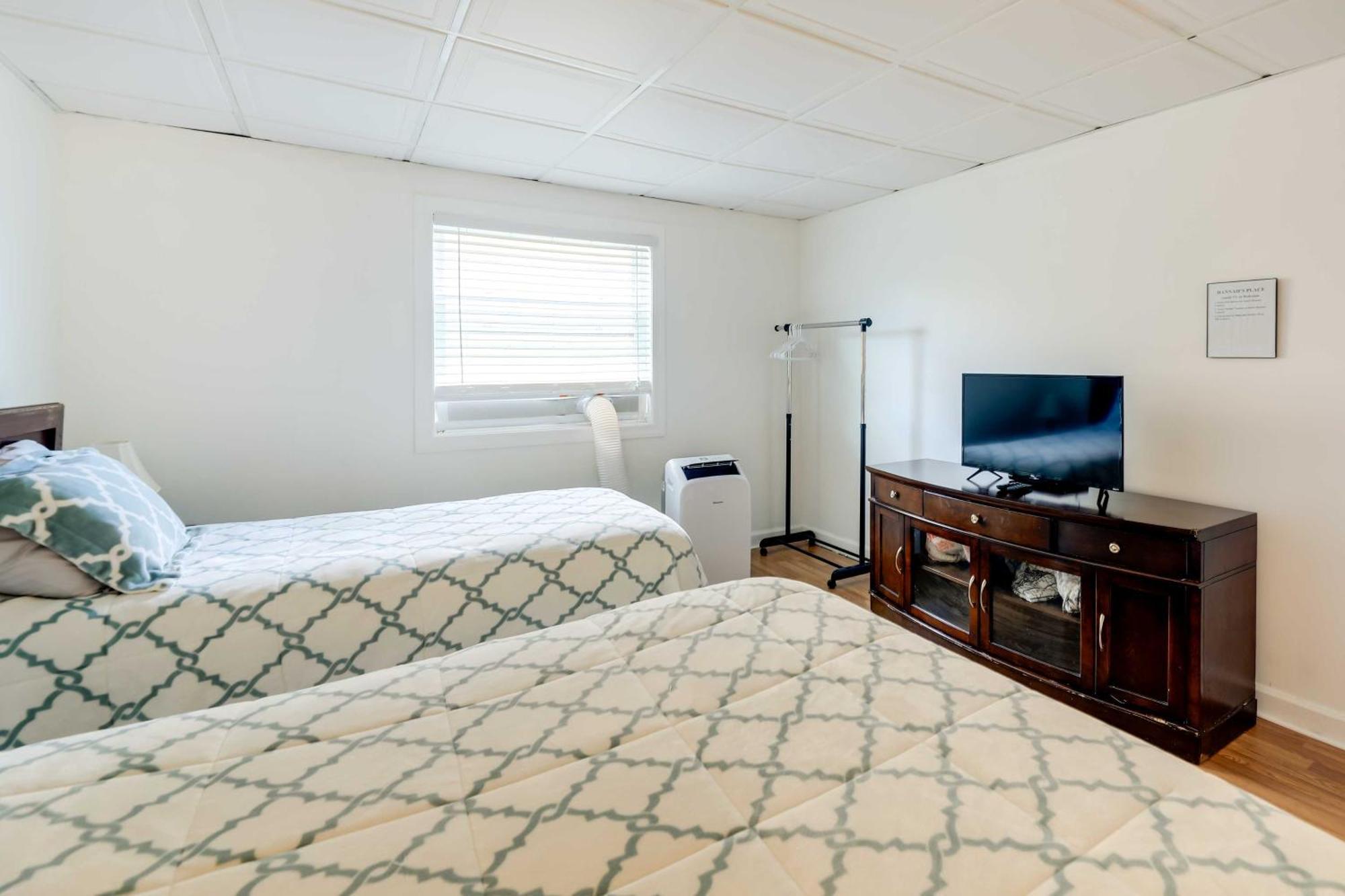 Hannahs Place - Quaint And Cozy Apt By The Beach! Emerald Isle Eksteriør billede