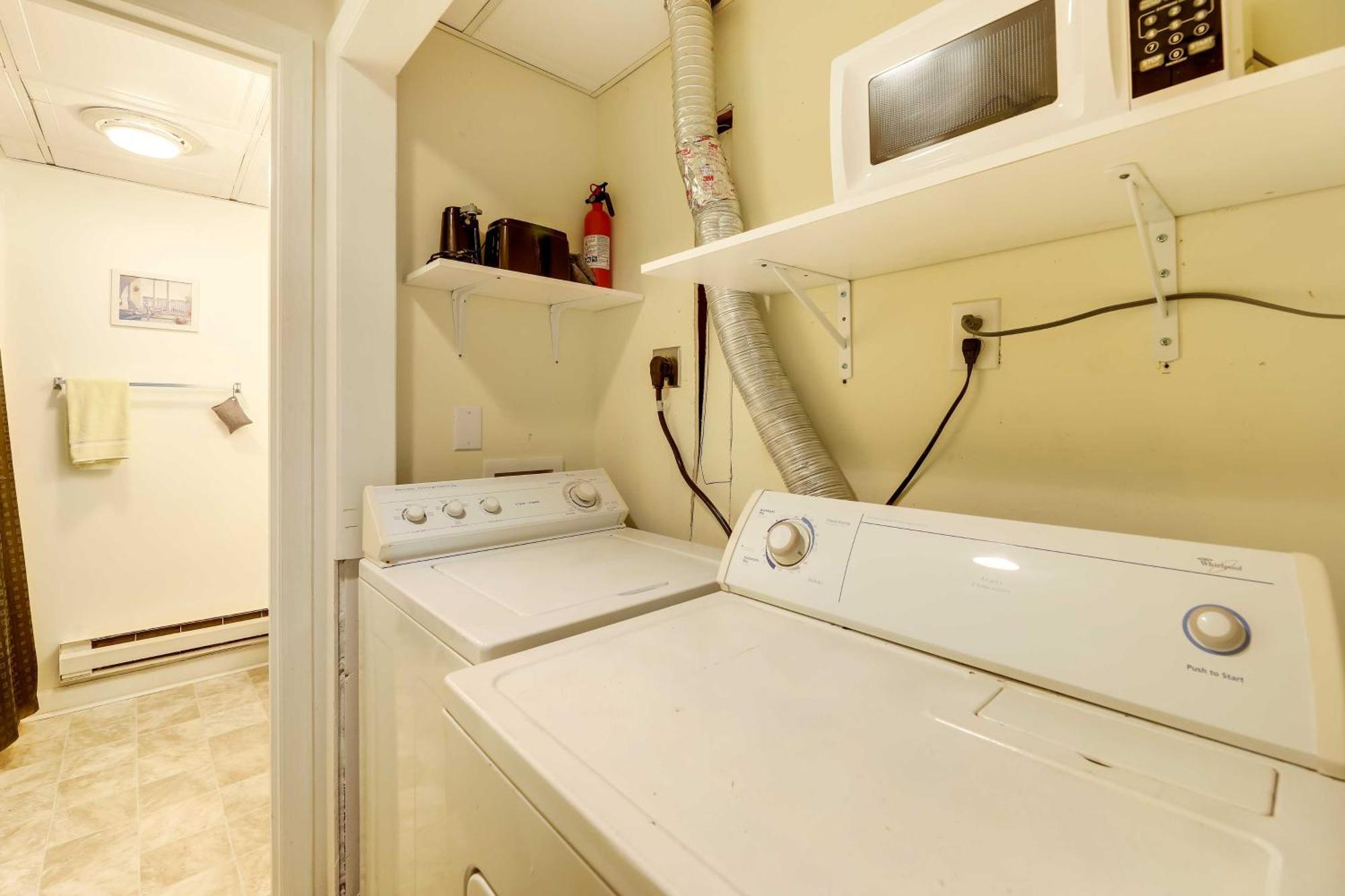 Hannahs Place - Quaint And Cozy Apt By The Beach! Emerald Isle Eksteriør billede